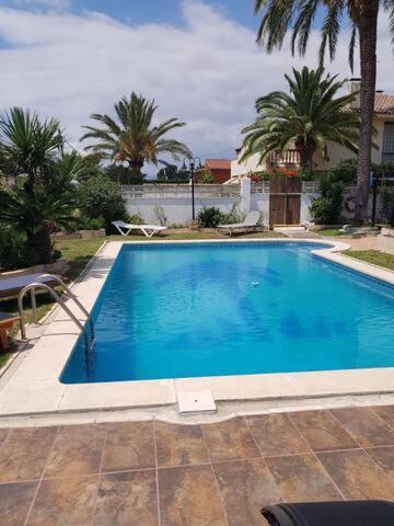 Méditerranée Room VILLA BLANCA Cambrils Esterno foto